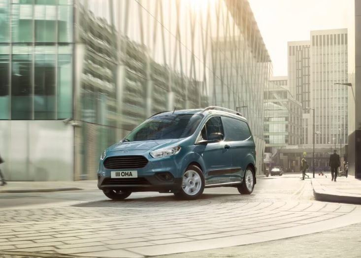 2022 Ford Transit Courier