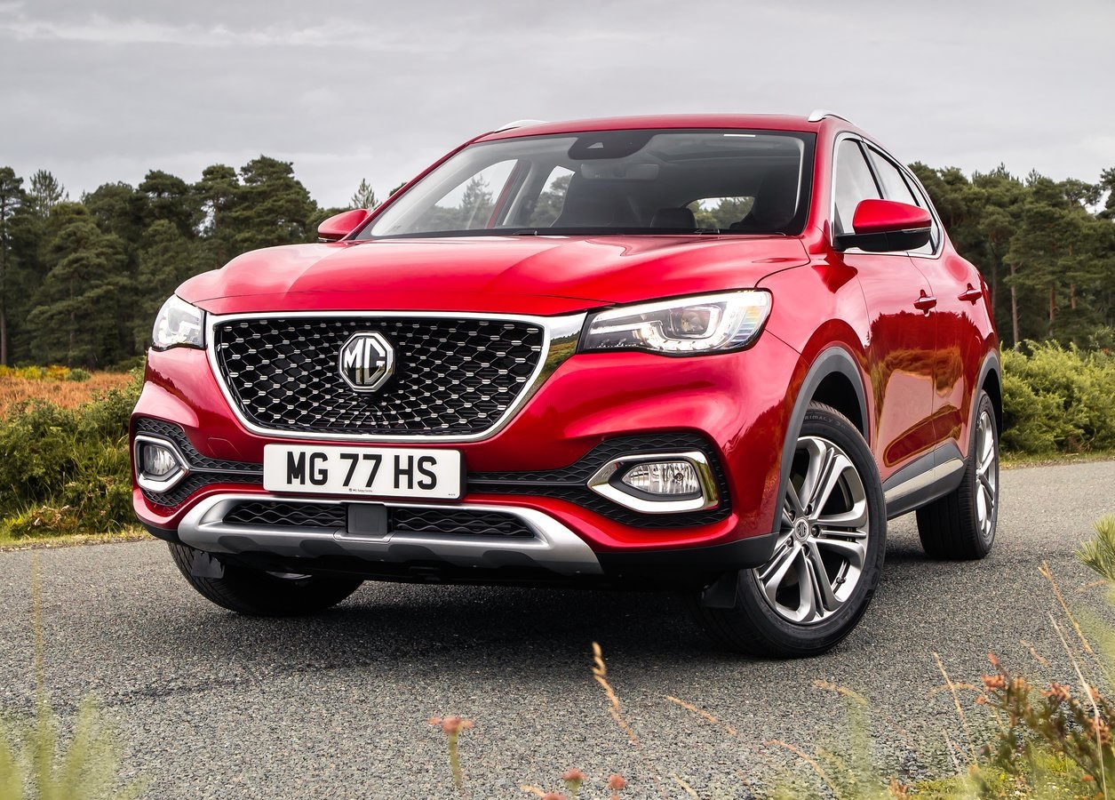 2023 MG HS